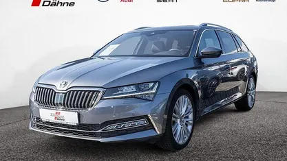 Gebraucht Skoda Superb LAURIN & KLEMENT 200 PS (147 kW) 2023 Kombi