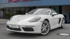 Weiß Gebraucht 2024 Porsche 718 Boxster Cabrio | 79.488 € (Etwas zu teuer)