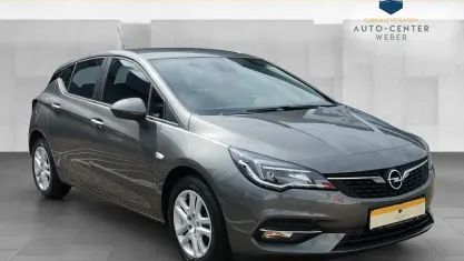 Gebraucht Opel Astra 110 PS (80 kW) 2020 Grau Limousine