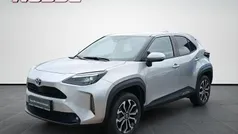 Gebraucht 2023 Toyota Yaris Cross Team SUV | 25.990 € (Fairer Preis)