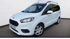 Weiß Gebraucht 2019 Ford Tourneo Courier Trend Van / Kleinbus | 13.990 € (Fairer Preis)