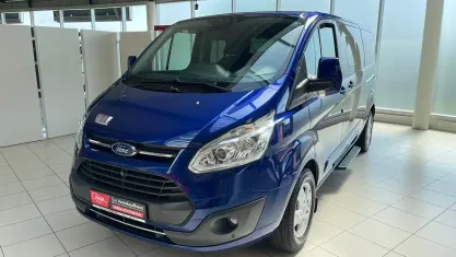 Gebraucht Ford Tourneo Titanium 170 PS (125 kW) 2018 Indicblau metallic Van / Kleinbus