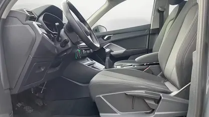 Gebraucht Audi Q3 Basis 150 PS (110 kW) 2024 Grau SUV