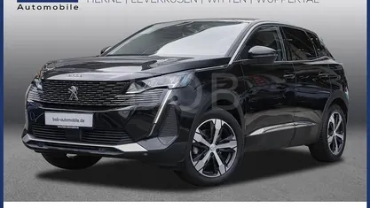 Schwarz Gebraucht 2022 Peugeot 3008 Allure SUV | 20.777 € (Fairer Preis)