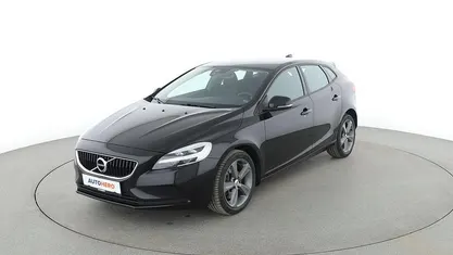 Gebraucht Volvo V40 Momentum 150 PS (110 kW) 2019 Schwarz Kombi