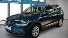 Blau Gebraucht 2022 VW Tiguan Life SUV | 30.960 € (Guter Preis)