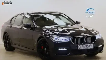Usado BMW 730 M Sport 265 HP (194 kW) 2015 Sedan
