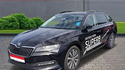 Schwarz Gebraucht 2022 Skoda Superb Ambition Kombi | 28.770 € (Fairer Preis)