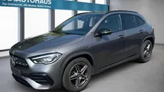 Grau Gebraucht 2022 Mercedes GLA250 AMG line SUV | 32.980 € (Guter Preis)