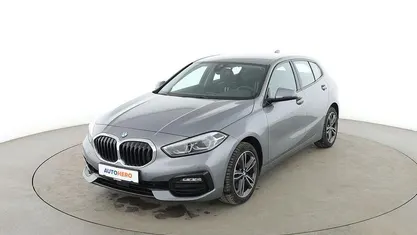Gebraucht BMW 118 Sport Line 150 PS (110 kW) 2023 Grau Kleinwagen