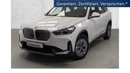 Gebraucht BMW iX1 Shadowline 150 kW (204 PS) 2025 Weiß SUV