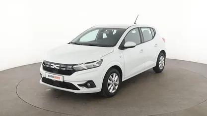 Weiß Gebraucht 2024 Dacia Sandero Expression Kleinwagen | 13.440 € (Superpreis)