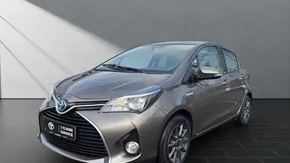 Gebraucht Toyota Yaris Hybrid Basis 101 PS (74 kW) 2017 Kleinwagen