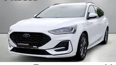 Weiß Gebraucht 2024 Ford Focus ST-Line X Limousine | 23.580 € (Fairer Preis)