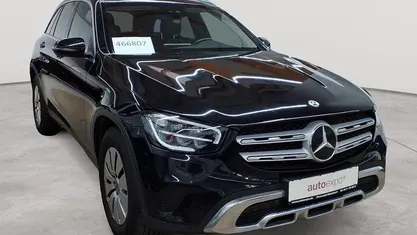 Gebraucht Mercedes GLC220 Exclusive 194 PS (142 kW) 2022 SUV