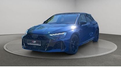 Neu Audi RS3 Sportback Ambiente 400 PS (294 kW) 2026 Blau Kleinwagen