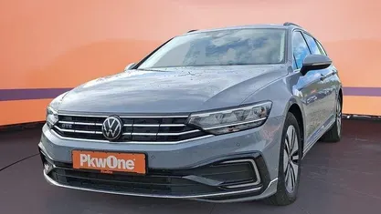 Gebraucht VW Passat GTE 218 PS (160 kW) 2022 Grau Kombi