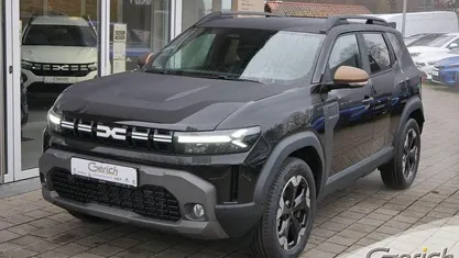 Perlmuttschwarz metallic Neu 2026 Dacia Duster Extreme | 30.765 € (Fairer Preis)