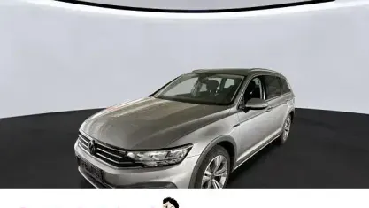 Gebraucht VW Passat Alltrack 200 PS (147 kW) 2023 Pyritsilber metallic Kombi