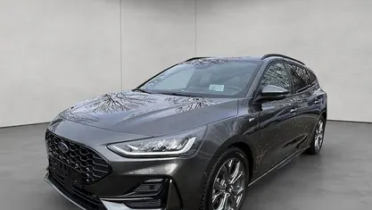 Grau Gebraucht 2024 Ford Focus ST-Line X Kombi | 22.950 € (Guter Preis)