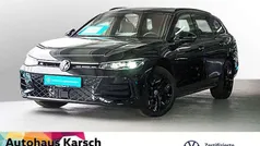 Gebraucht 2025 VW Passat R-line Kombi | 49.890 € (Superpreis)