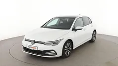 Weiß Gebraucht 2023 VW Golf VIII Move Limousine | 28.450 € (Fairer Preis)