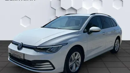 Gebraucht VW Golf VIII Life 110 PS (80 kW) 2021 Weiss Kombi
