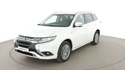 Gebraucht Mitsubishi Outlander P-HEV Spirit 82 PS (60 kW) 2021 Weiß SUV