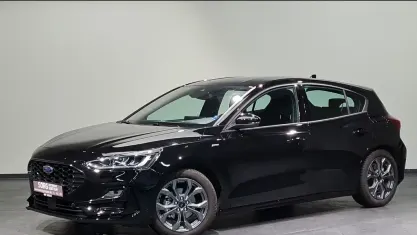 Gebraucht Ford Focus ST-Line 155 PS (114 kW) 2025 Schwarz Limousine