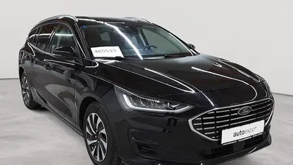 Gebraucht Ford Focus Titanium 120 PS (88 kW) 2022 Agate black metallic Kombi
