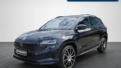 Schwarzmagic perleffekt metallic Gebraucht 2023 Skoda Karoq SportLine SUV | 31.580 € (Fairer Preis)
