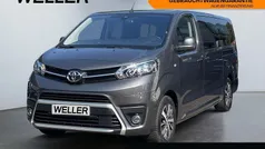 Grau Gebraucht 2024 Toyota Proace Verso Team Kombi | 40.480 € (Fairer Preis)