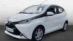 Weiß Gebraucht 2018 Toyota Aygo Touch Kleinwagen | 8.950 € (Fairer Preis)