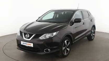 Violett Gebraucht 2015 Nissan Qashqai 360º SUV | 12.630 € (Fairer Preis)