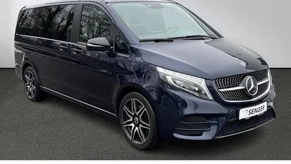 Gebraucht Mercedes V300 AMG 237 PS (174 kW) 2022 Blau Van / Kleinbus