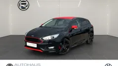 Schwarz Gebraucht 2015 Ford Focus Sport Limousine | 10.480 € (Fairer Preis)