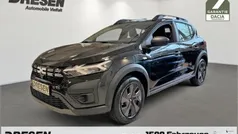Schwarz Neu 2025 Dacia Sandero Essentiel Kleinwagen | 16.170 € (Guter Preis)