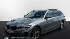 Grau Gebraucht 2023 BMW 320 Sport Line Kombi | 27.598 € (Superpreis)