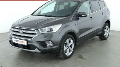 Grau Gebraucht 2018 Ford Kuga Titanium SUV | 13.520 € (Fairer Preis)
