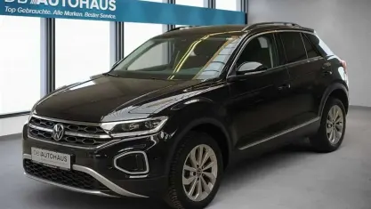 Gebraucht VW T-Roc Style 150 PS (110 kW) 2024 Schwarz SUV