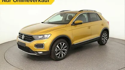 Second-hand VW T-Roc Style 150 CP (110 kW) 2021 Galben SUV