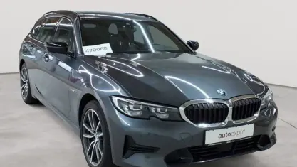 Gebraucht BMW 330e Sport Line 184 PS (135 kW) 2022 Mineralgrau metallic Kombi