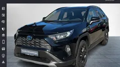 Tiefschwarz mica metallic Gebraucht 2020 Toyota RAV4 Hybrid Plus SUV | 30.990 € (Fairer Preis)