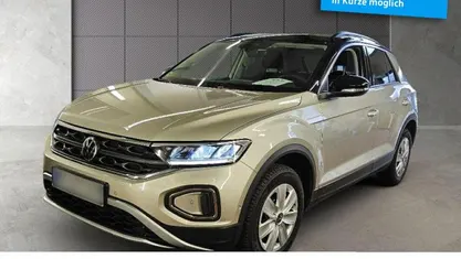 Gebraucht VW T-Roc Move 150 PS (110 kW) 2024 Silber SUV