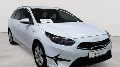 Gebraucht Kia Ceed Sportswagon Vision 136 PS (100 kW) 2023 Carraraweiß Kombi
