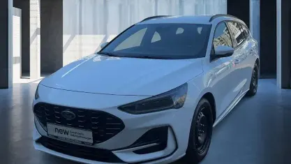 Begagnad Ford Focus ST-Line 155 HK (114 kW) 2022 Vit Kombi