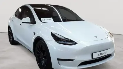 Gebraucht Tesla Model Y Performance 392 kW (534 PS) 2023 Pearl white multicoat SUV