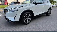 Brilliant white (m) Gebraucht 2021 Nissan Qashqai SUV | 23.480 € (Fairer Preis)