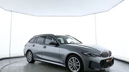 Gebraucht BMW 330 M Sport 286 PS (210 kW) 2025 Grau Kombi