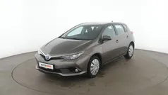 Grau Gebraucht 2016 Toyota Auris Edition-S Limousine | 13.890 € (Fairer Preis)